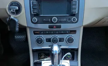 Volkswagen Passat CC 2012 года за 5 000 000 тг. в Астана