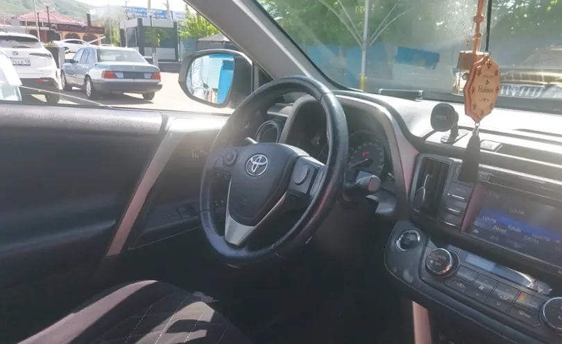Toyota RAV4 2014 года за 11 000 000 тг. в Алматы фото 5