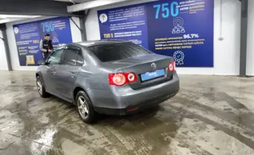 Volkswagen Jetta 2006 года за 3 500 000 тг. в Астана фото 4