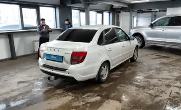 LADA (ВАЗ) Granta 2019 года за 3 300 000 тг. в Астана фото 3