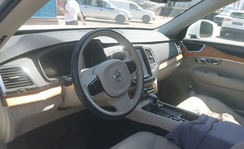 Volvo XC90 2020 года за 23 000 000 тг. в Алматы фото 5