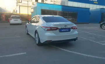 Toyota Camry 2019 года за 12 800 000 тг. в Алматы фото 4