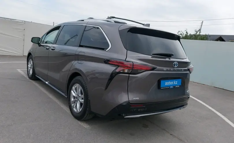 Toyota Sienna 2022 года за 22 000 000 тг. в Шымкент фото 4