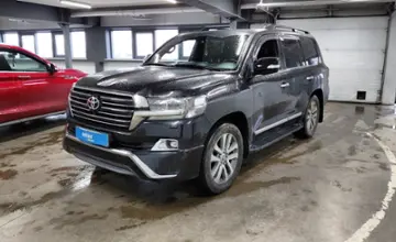 Toyota Land Cruiser 2017 года за 33 000 000 тг. в Астана фото 1