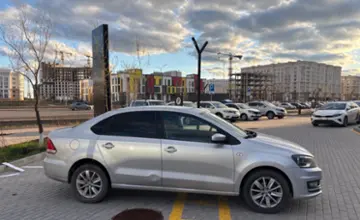 Volkswagen Polo 2015 года за 3 900 000 тг. в Астана фото 4