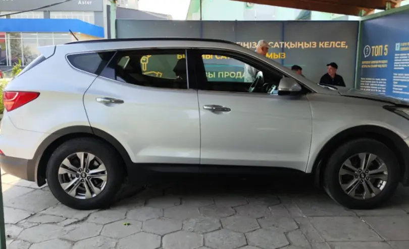 Hyundai Santa Fe 2014 года за 8 800 000 тг. в Талдыкорган фото 4