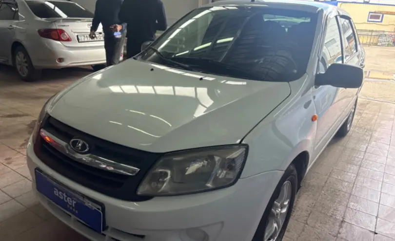 LADA (ВАЗ) Granta 2013 года за 2 200 000 тг. в Астана