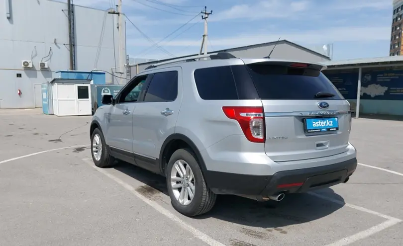 Ford Explorer 2014 года за 9 800 000 тг. в Шымкент фото 4