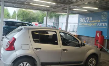Renault Sandero 2012 года за 3 500 000 тг. в Алматы фото 4