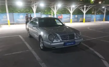 Mercedes-Benz E-Класс 1995 года за 1 500 000 тг. в Алматы фото 2
