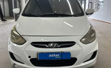 Hyundai Accent 2013 года за 3 000 000 тг. в Астана фото 2