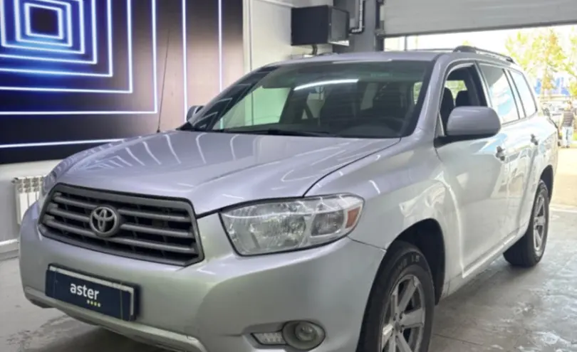 Toyota Highlander 2010 года за 11 700 000 тг. в Павлодар