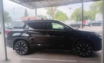 Toyota Highlander 2015 года за 12 500 000 тг. в Алматы фото 4