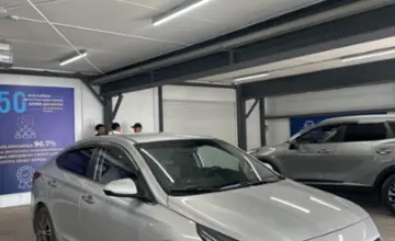 Hyundai Accent 2019 года за 6 500 000 тг. в Астана фото 3