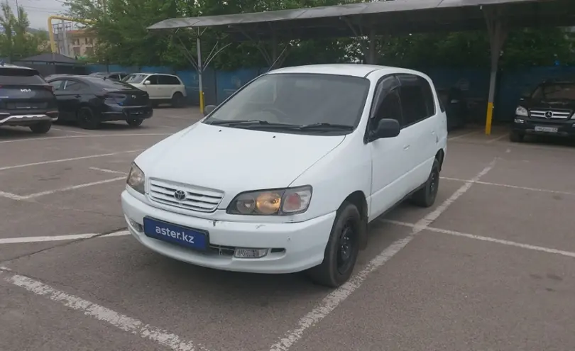 Toyota Ipsum 1997 года за 2 200 000 тг. в Алматы