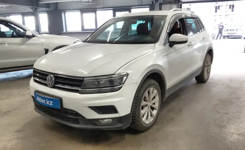 Volkswagen Tiguan 2017 года за 7 700 000 тг. в Астана