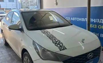 Hyundai Accent 2020 года за 6 000 000 тг. в Астана фото 3