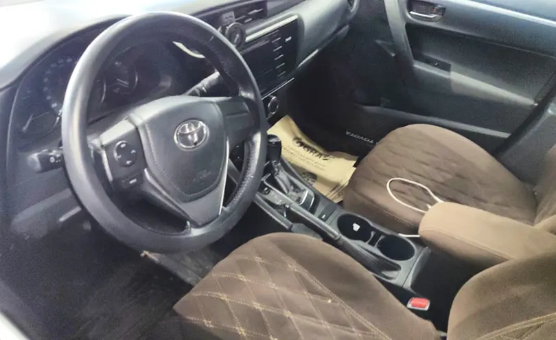 Toyota Corolla 2018 года за 8 000 000 тг. в Астана фото 5