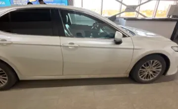 Toyota Camry 2019 года за 12 700 000 тг. в Уральск фото 4
