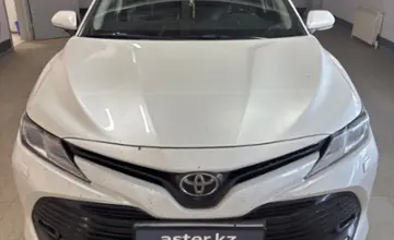 Toyota Camry 2019 года за 12 700 000 тг. в Уральск фото 2