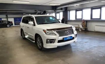 Lexus LX 2014 года за 23 000 000 тг. в Астана фото 2