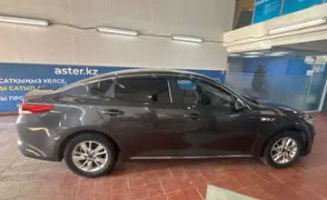 Kia K5 2015 года за 8 500 000 тг. в Астана фото 4