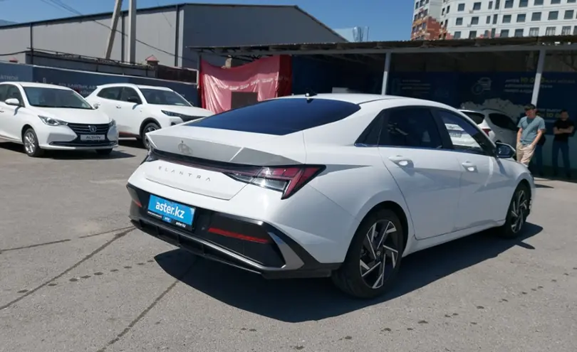 Hyundai Elantra 2024 года за 9 800 000 тг. в Шымкент фото 3
