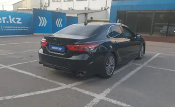 Toyota Camry 2020 года за 10 500 000 тг. в Алматы фото 3