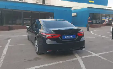 Toyota Camry 2020 года за 10 500 000 тг. в Алматы фото 4