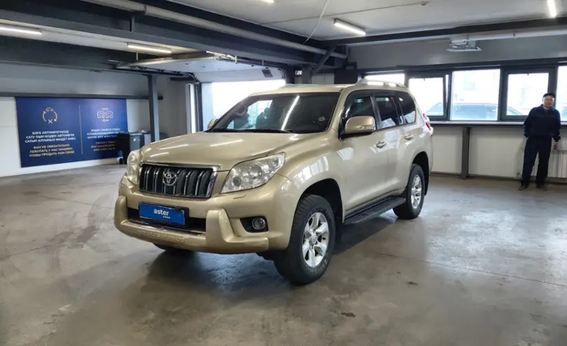Toyota Land Cruiser Prado 2013 года за 14 000 000 тг. в Астана