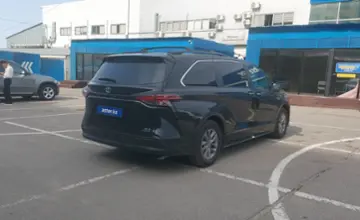Toyota Sienna 2022 года за 17 000 000 тг. в Алматы фото 3