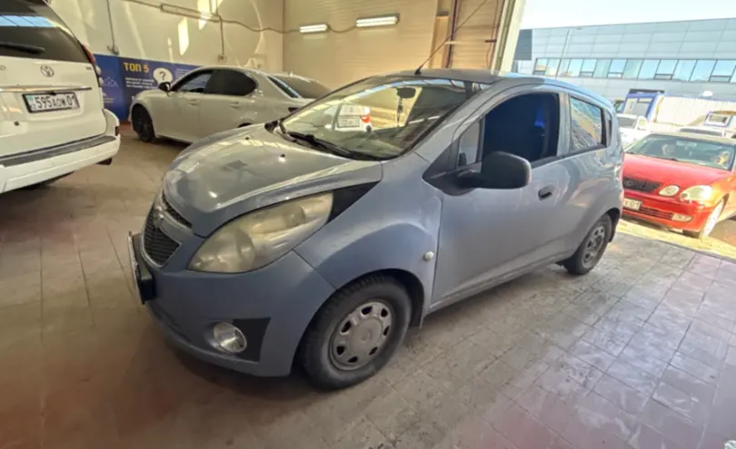 Chevrolet Spark 2013 года за 3 500 000 тг. в Астана