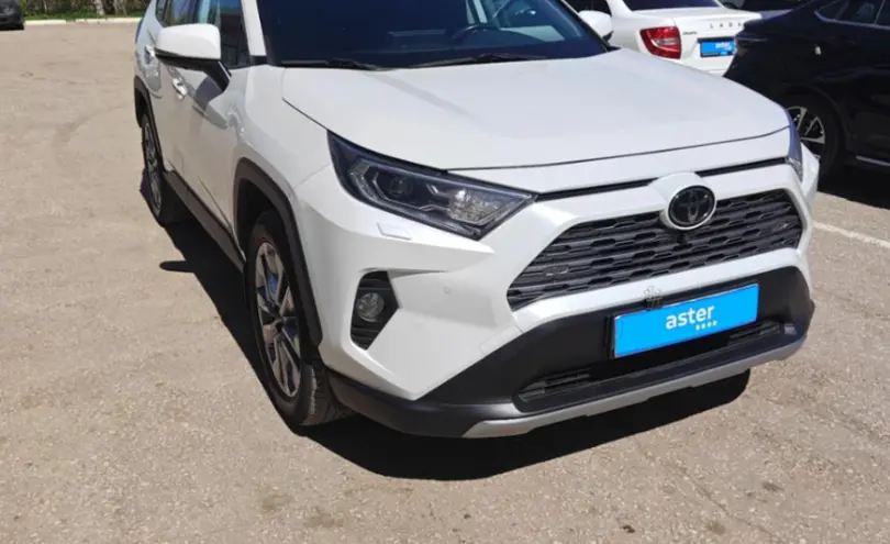 Toyota RAV4 2020 года за 17 000 000 тг. в Актобе фото 3