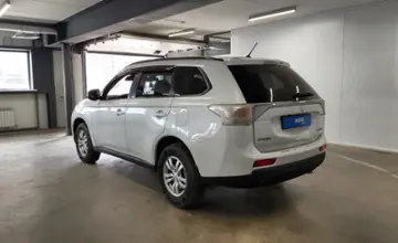 Mitsubishi Outlander 2013 года за 7 200 000 тг. в Астана фото 4
