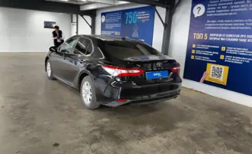 Toyota Camry 2019 года за 13 550 000 тг. в Астана фото 4