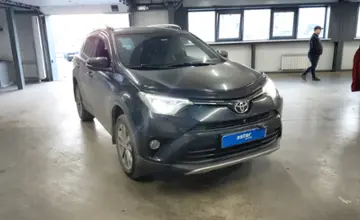 Toyota RAV4 2019 года за 12 500 000 тг. в Астана фото 2