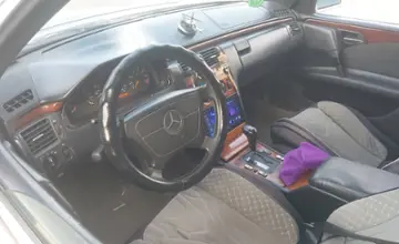 Mercedes-Benz E-Класс 1997 года за 1 000 000 тг. в Алматы фото 5
