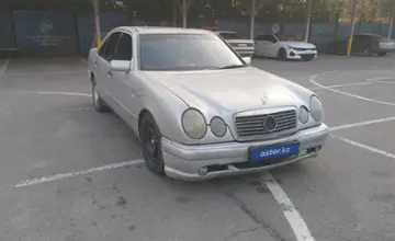 Mercedes-Benz E-Класс 1997 года за 1 000 000 тг. в Алматы фото 2