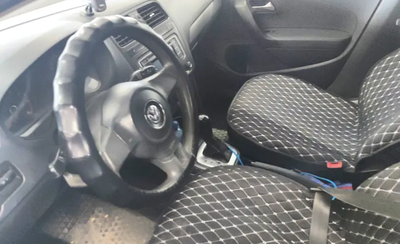 Volkswagen Polo 2015 года за 4 500 000 тг. в Астана фото 5