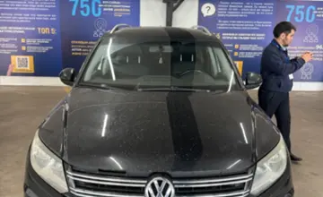 Volkswagen Tiguan 2014 года за 6 500 000 тг. в Астана фото 2