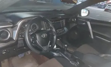 Toyota RAV4 2017 года за 9 000 000 тг. в Алматы фото 5