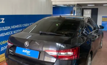 Skoda Superb 2018 года за 8 500 000 тг. в Астана