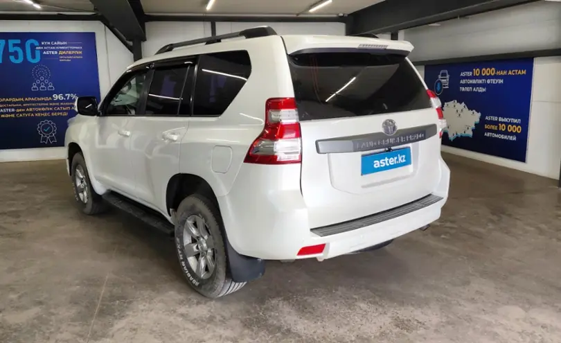 Toyota Land Cruiser Prado 2016 года за 18 400 000 тг. в Астана фото 4
