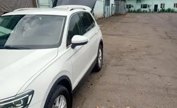 Volkswagen Tiguan 2017 года за 10 700 000 тг. в Алматы фото 2