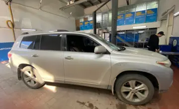 Toyota Highlander 2010 года за 11 000 000 тг. в Астана фото 4