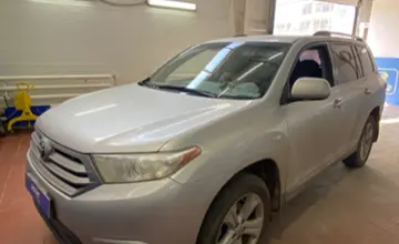 Toyota Highlander 2010 года за 11 000 000 тг. в Астана фото 1