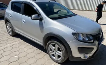 Renault Sandero 2015 года за 3 500 000 тг. в Караганда фото 3
