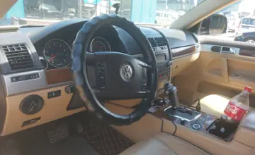 Volkswagen Touareg 2007 года за 7 000 000 тг. в Алматы фото 5
