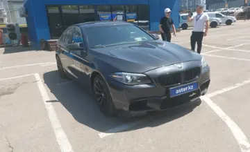 BMW 5 серии 2014 года за 11 000 000 тг. в Алматы фото 2