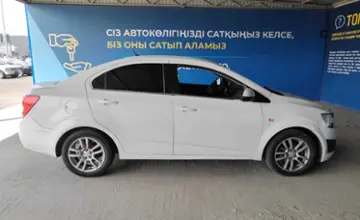 Chevrolet Aveo 2013 года за 2 500 000 тг. в Алматы фото 4